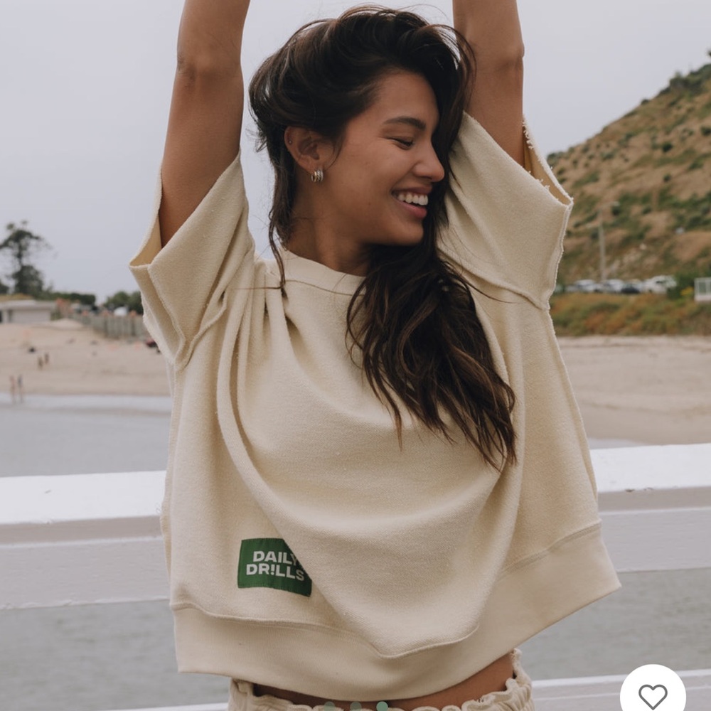 Cropped Sleeve Crew- Sand (Xs/S) Daily Drills